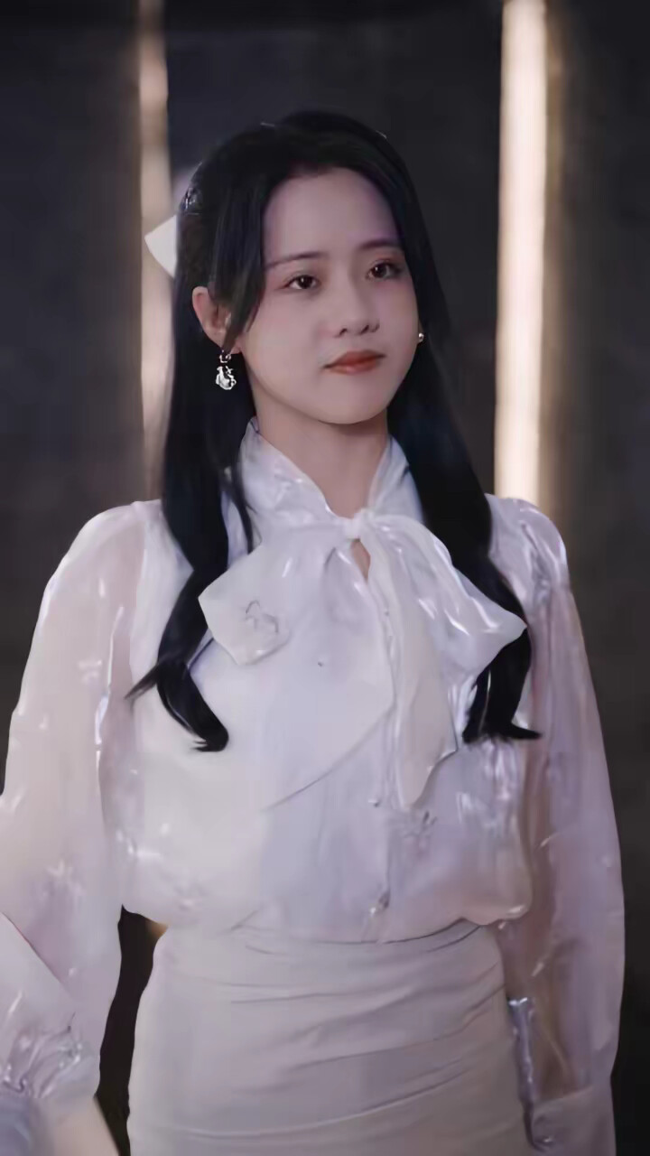 《全世界都以为我爱他》剧照