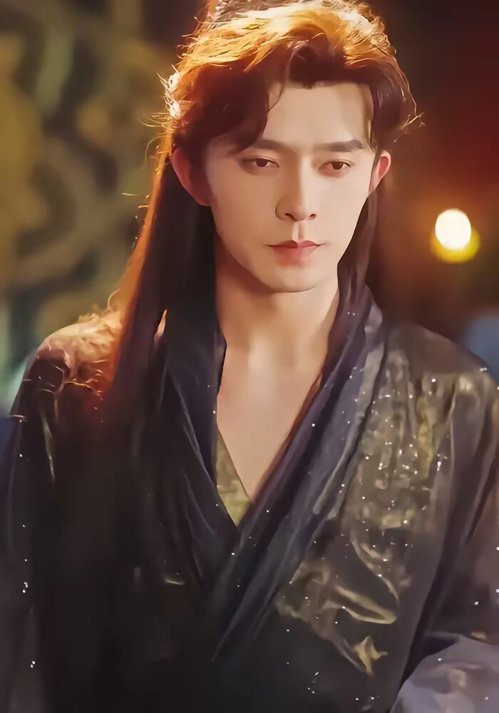 《抬水丫鬟重生后，仙尊日日求娶》剧照