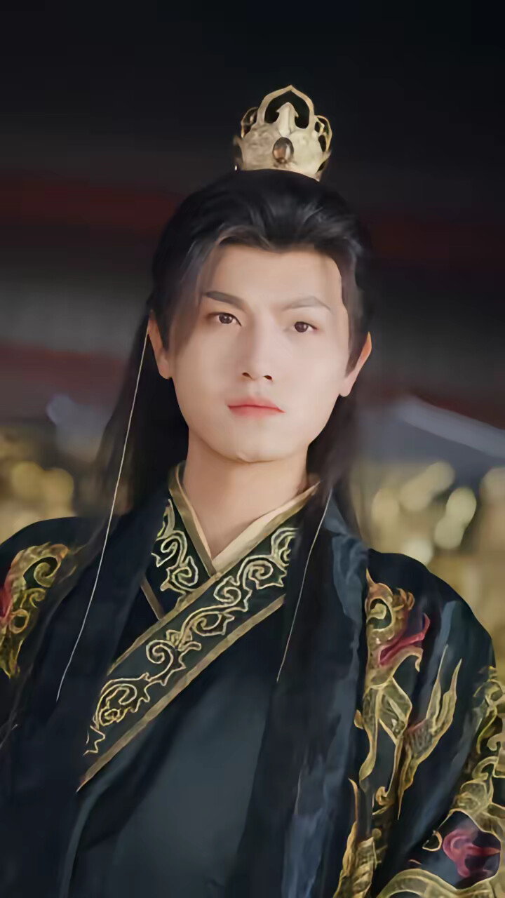 《皇帝不要脸偷听熊孩子心声》剧照