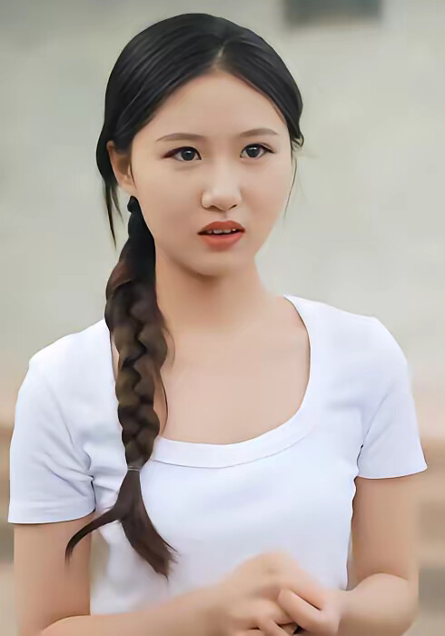 《全能小村医》剧照