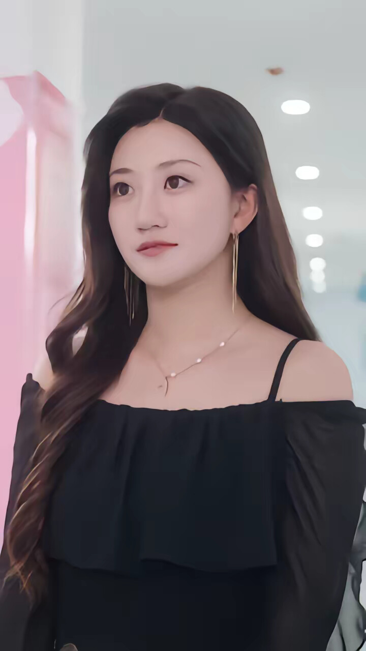 《离婚后，我被心机死对头追着宠》剧照