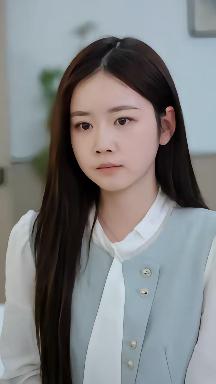 《小可怜眼一红大叔折腰哄》剧照