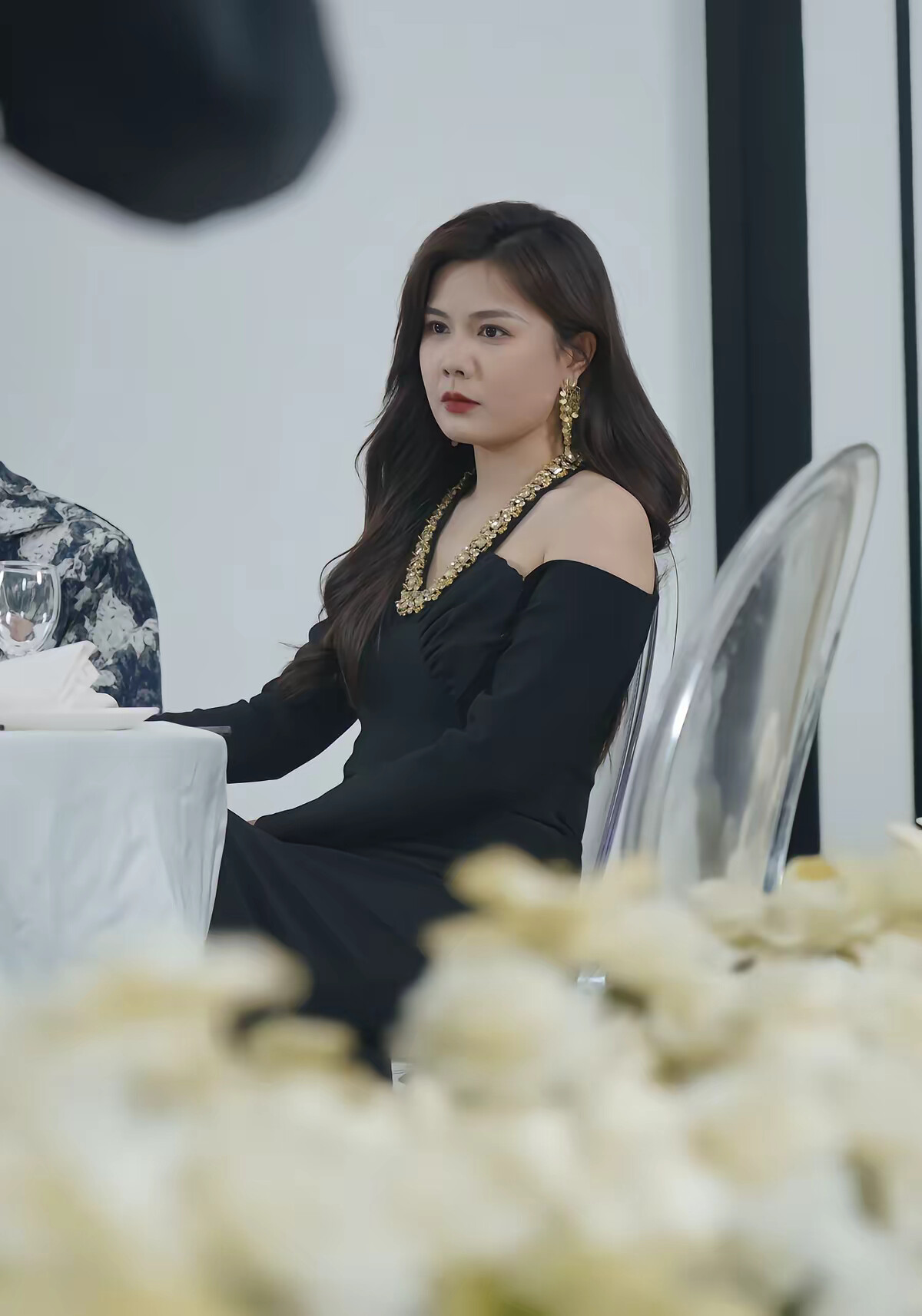 《错把瓦砾当明珠》剧照