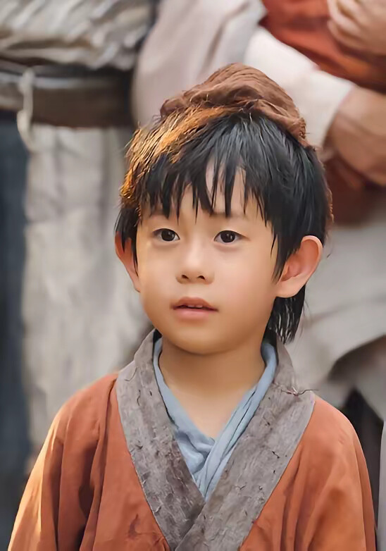 《锦鲤小奶团，带领全家逆天改命》剧照