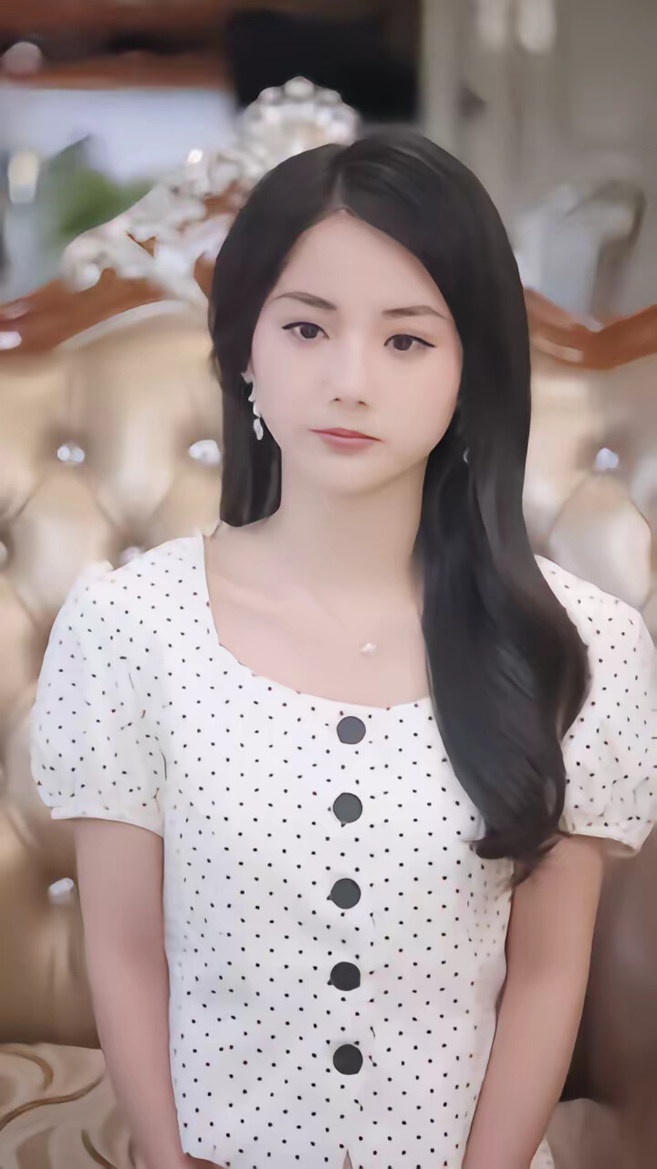 《丧偶式婚姻后我成了他的朱砂痣》剧照