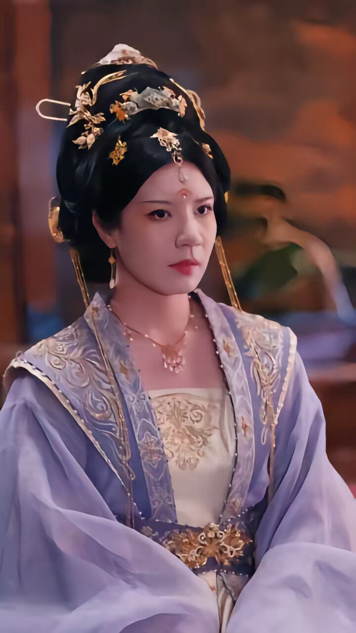 《让你去和亲，你在敌国登基了》剧照