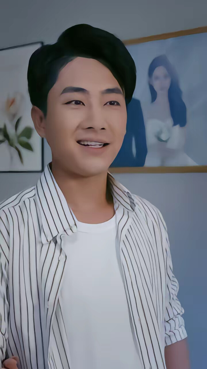 《系统误判，我的糟糠之妻是校花》剧照