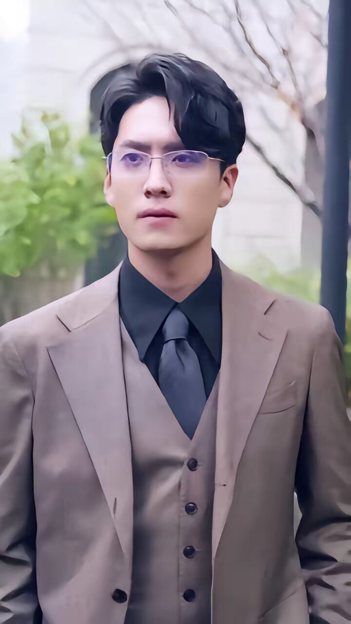 《彩礼谈崩后我闪婚了豪门老公》剧照