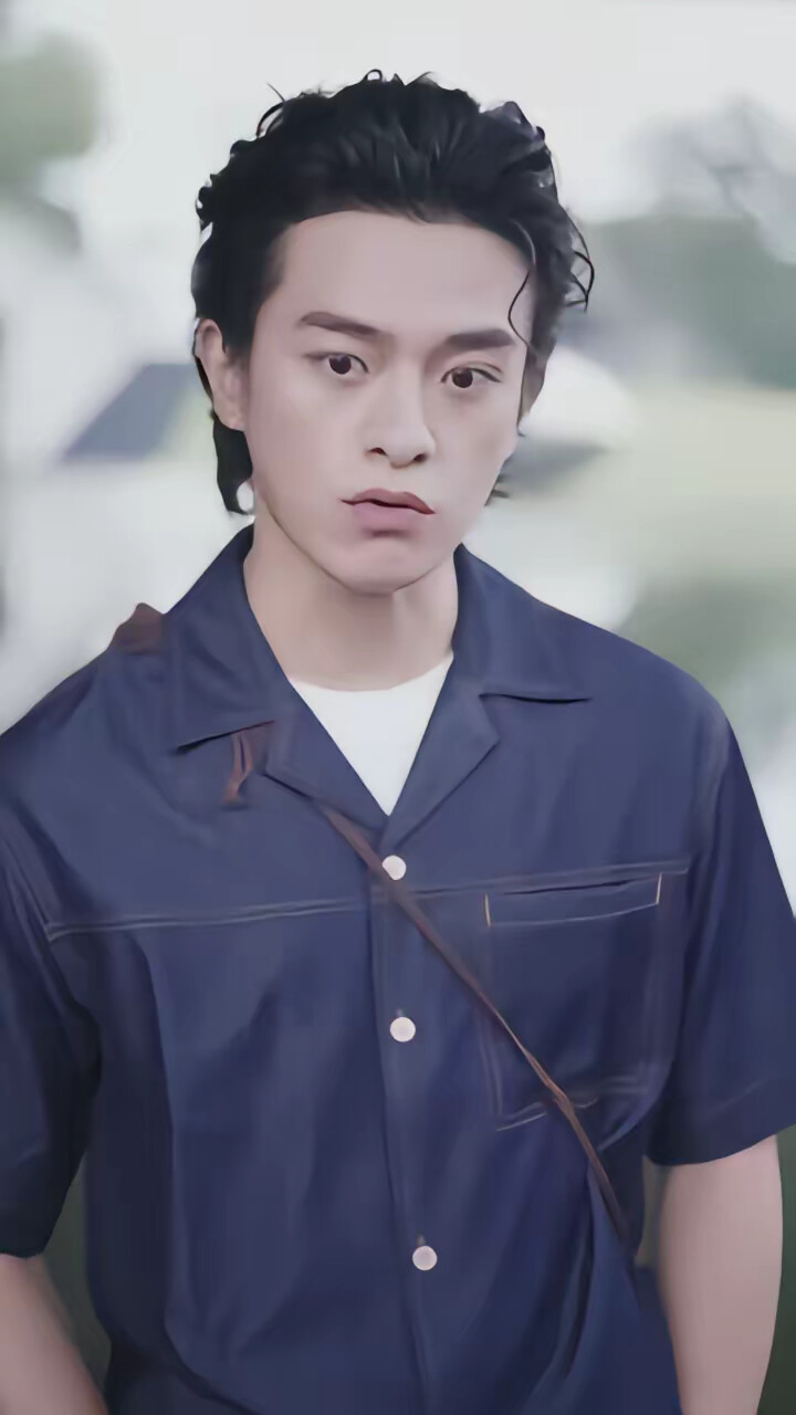 《化身酒剑仙,和校花煮酒论剑》剧照