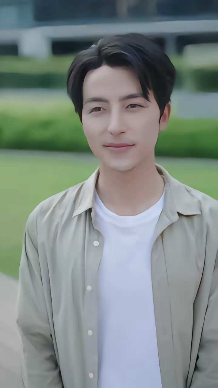 《开局觉醒系统，我靠出租学区房致富》剧照