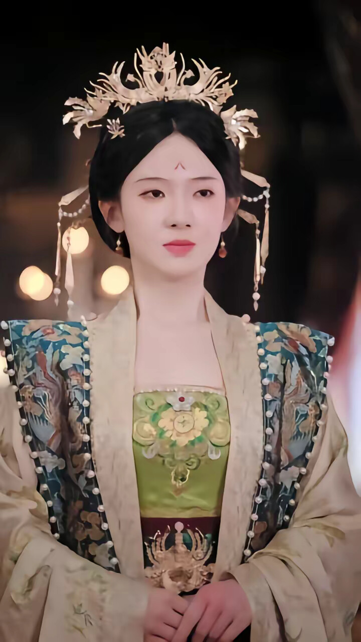 《我将公主扶上位，自己坐稳太上凰》剧照