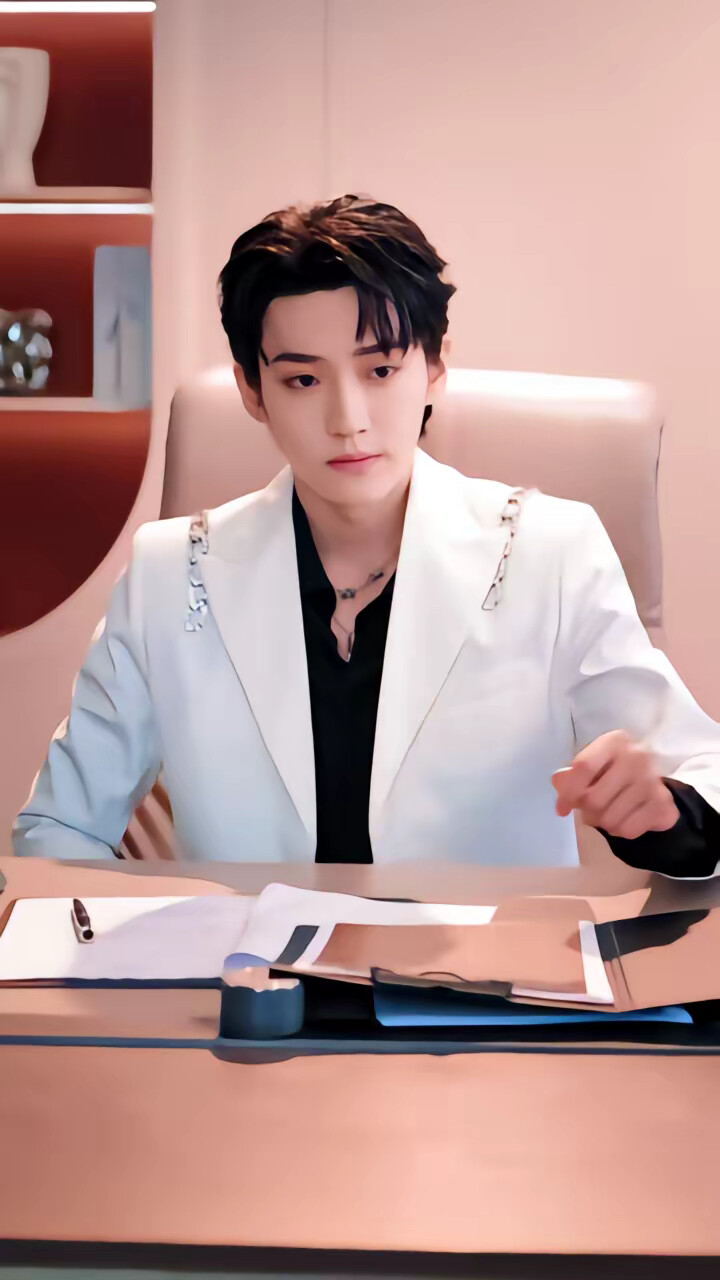 《假千金的亿点人脉》剧照