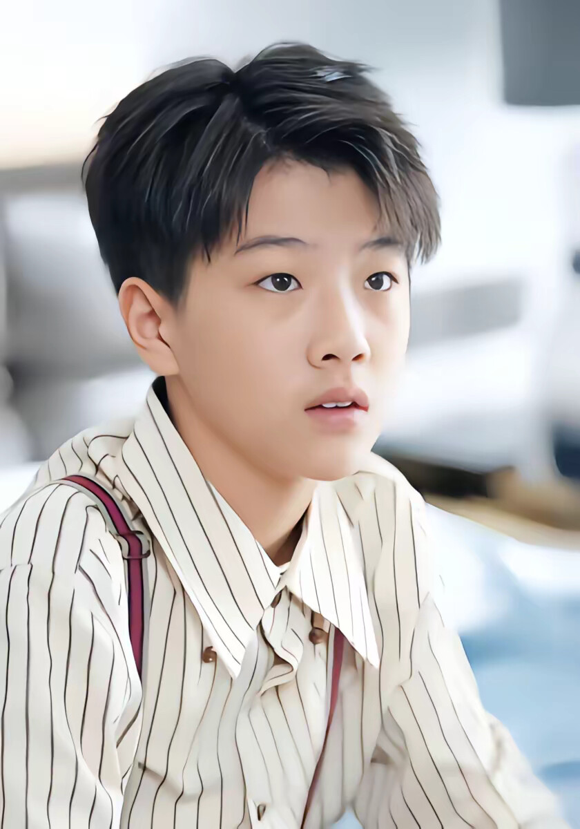 《天降送财小福娃，全家乐翻天》剧照