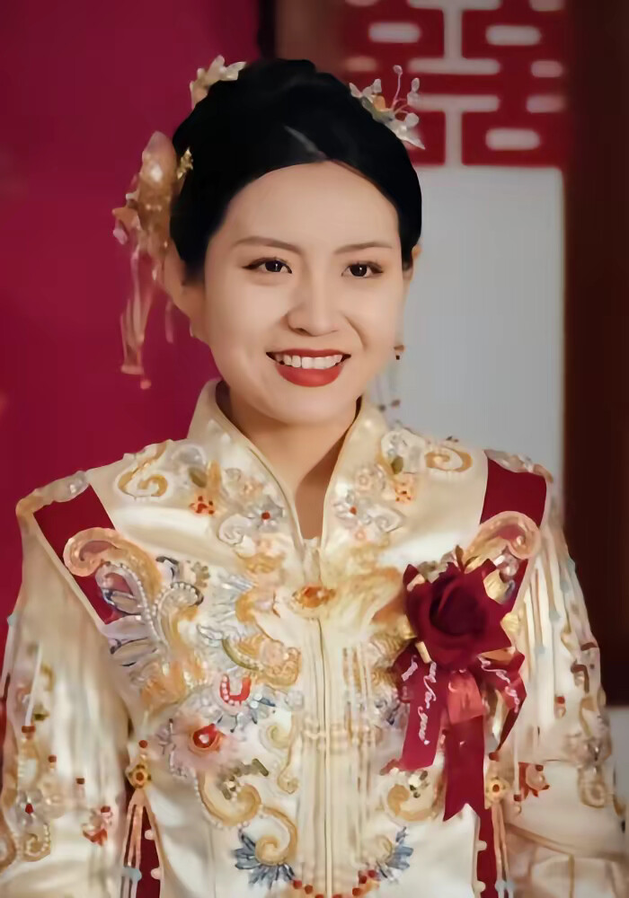 《我自穿云见月明》剧照