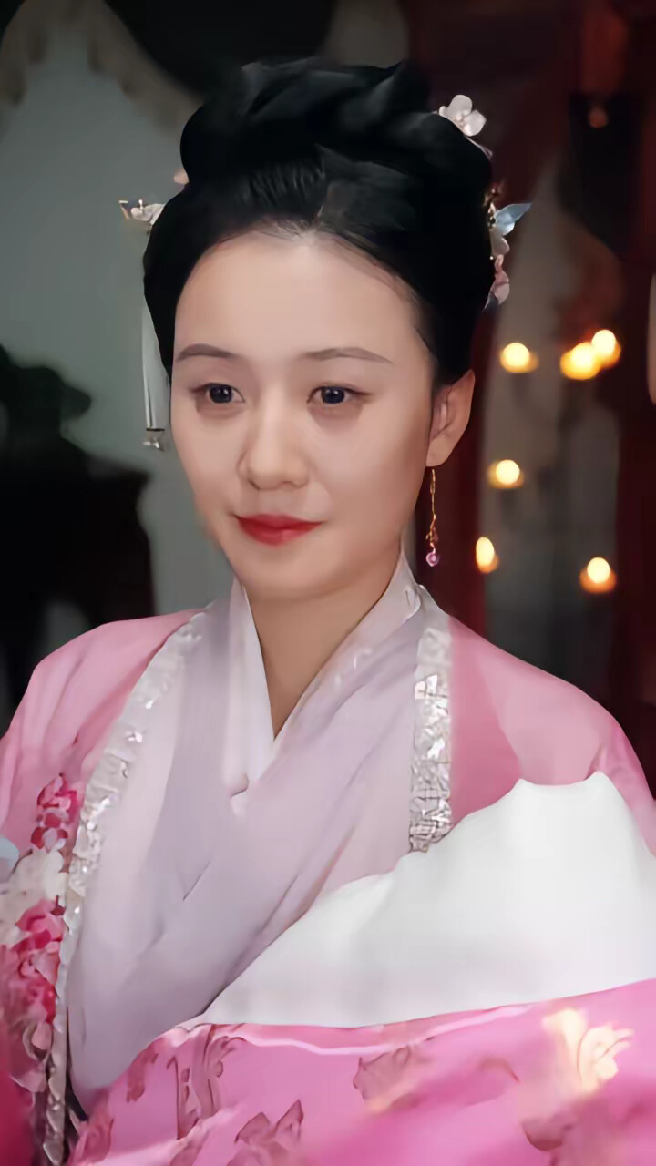 《读我心后，全家人封侯拜将》剧照