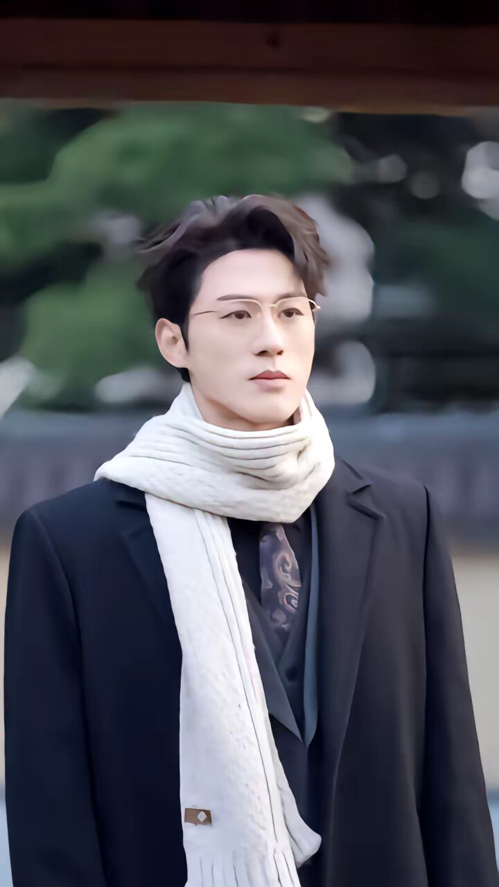 《偷吻月亮》剧照