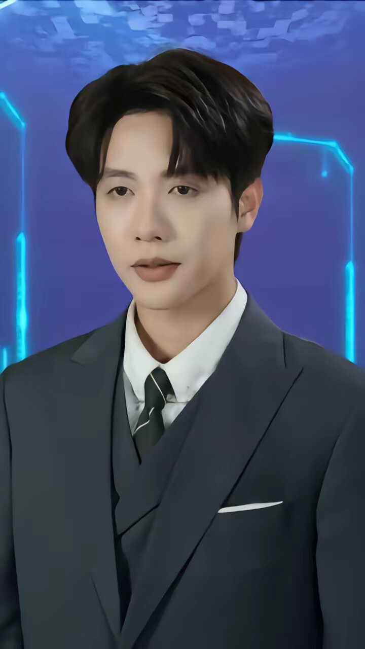 《为苟命我抱紧死对头大腿》剧照