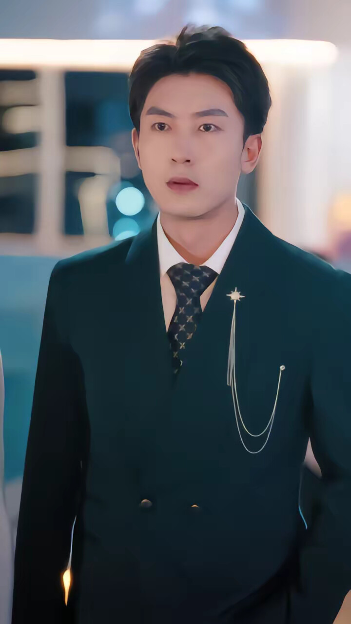 《离婚后发现前妻是满级千金》剧照