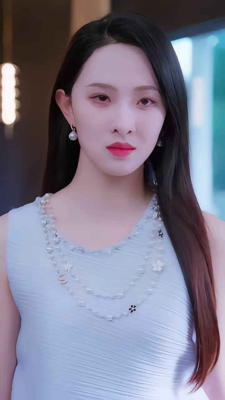 《婚礼现场，嫁给前任死对头》剧照