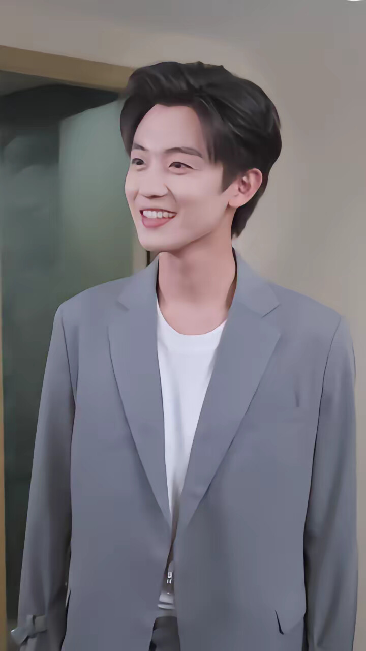 《重生：拒绝当舔狗，女神校花急了》剧照