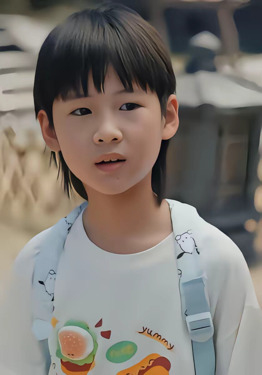 《确诊后，带崽回古代认绝嗣摄政王》剧照