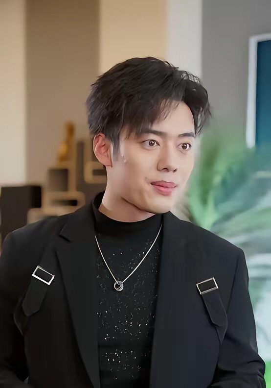 《新月耀星河》剧照