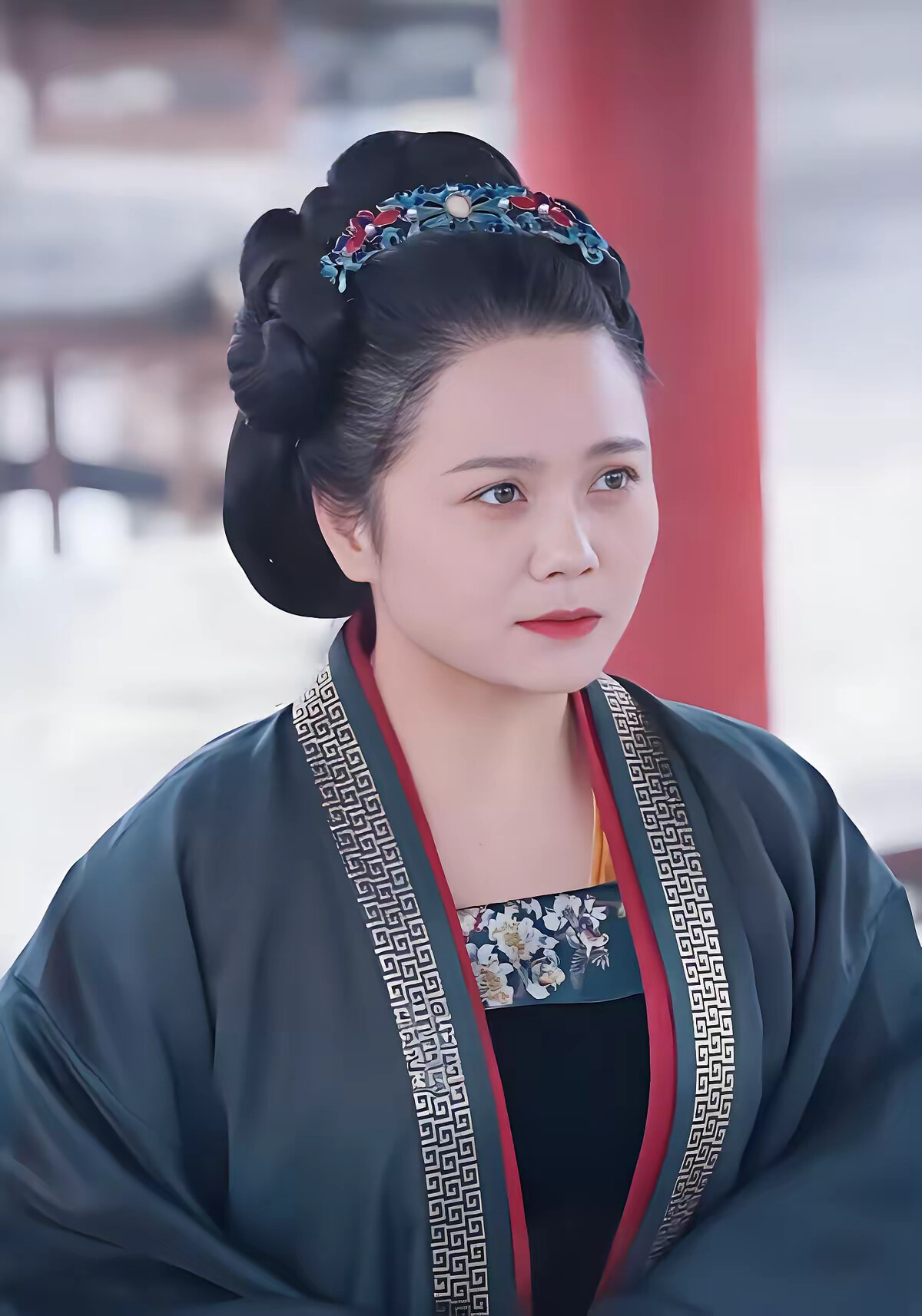 《愿逐月华流照君》剧照