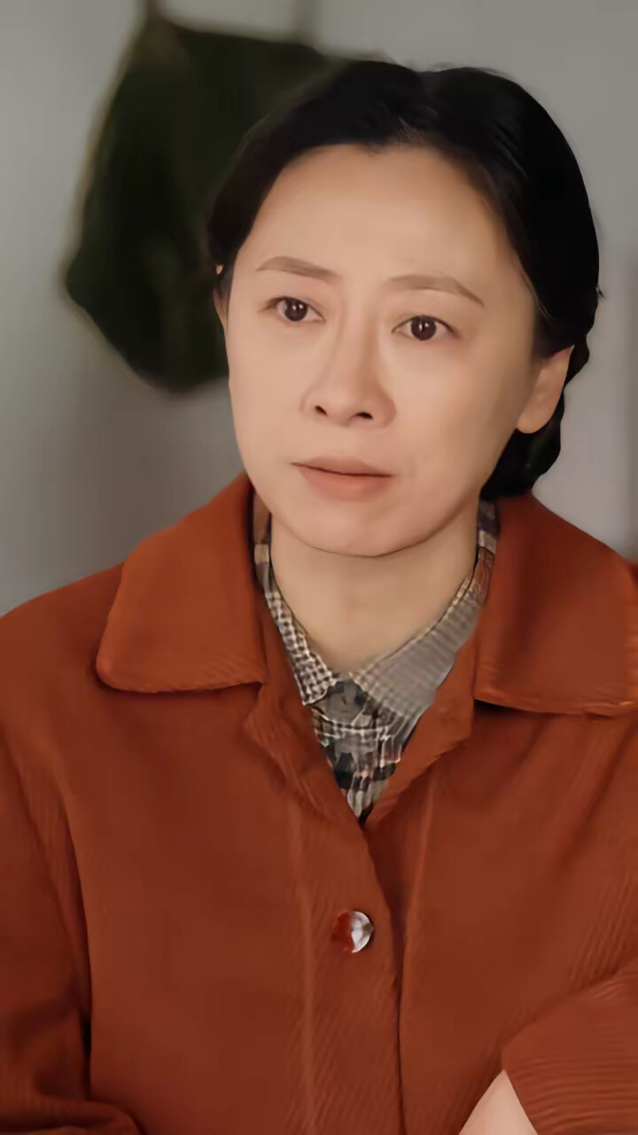 《这个老妈不太冷静》剧照