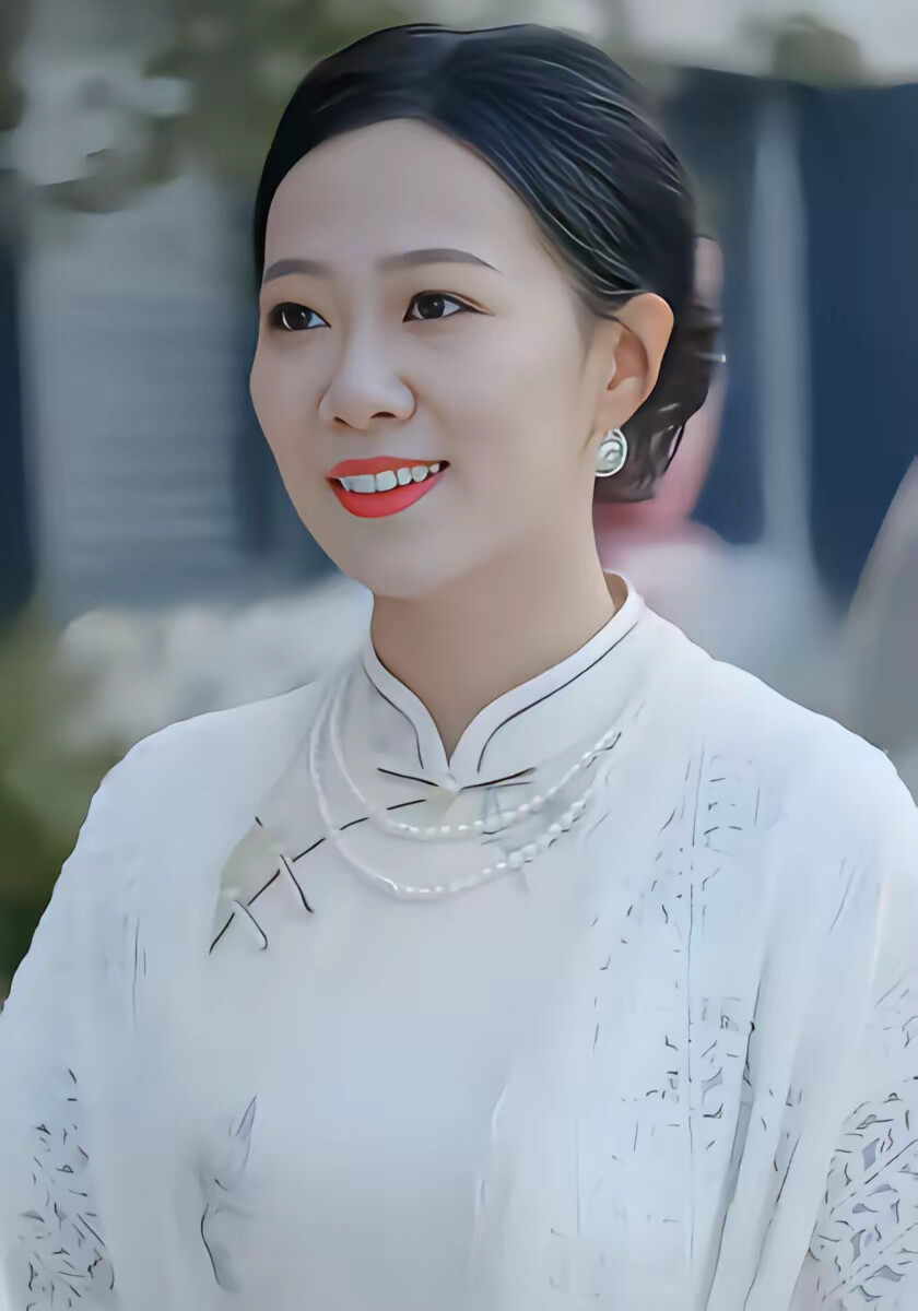 《天选打工人之五十的男人一枝花》剧照