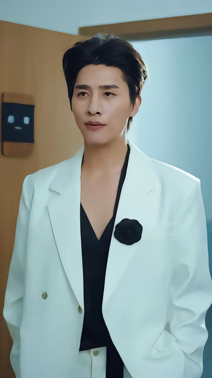 《隐婚后团宠野丫头》剧照