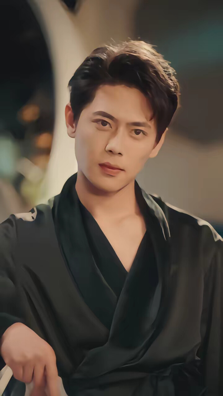 《我将爱意藏于身后》剧照