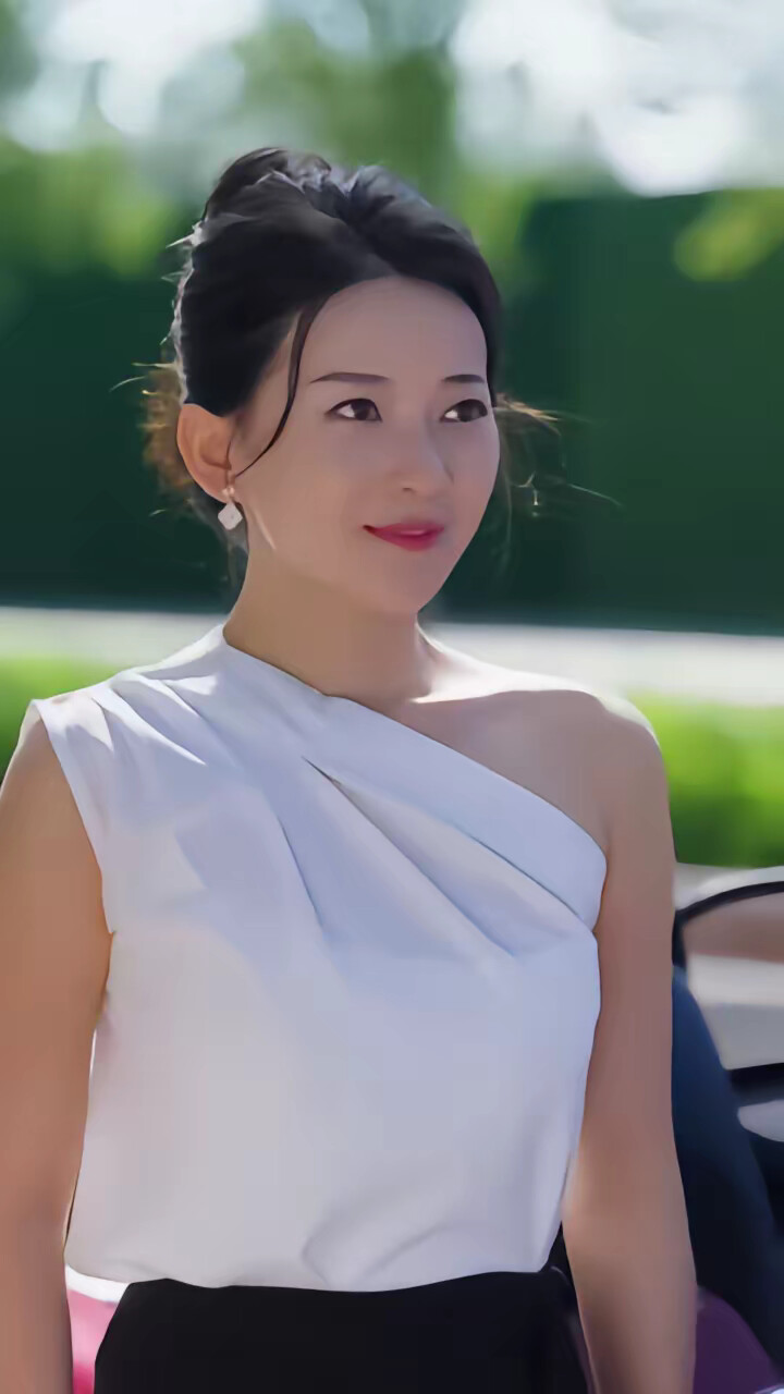 《重生后安小姐又美又飒》剧照