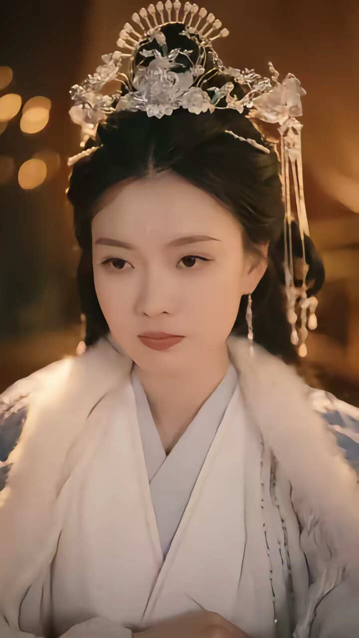 《偷听小公主心声后君王一家都慌了》剧照