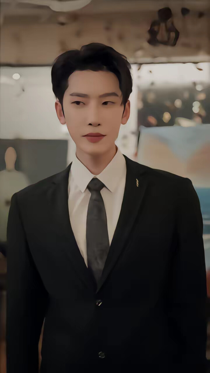 《与她失控》剧照