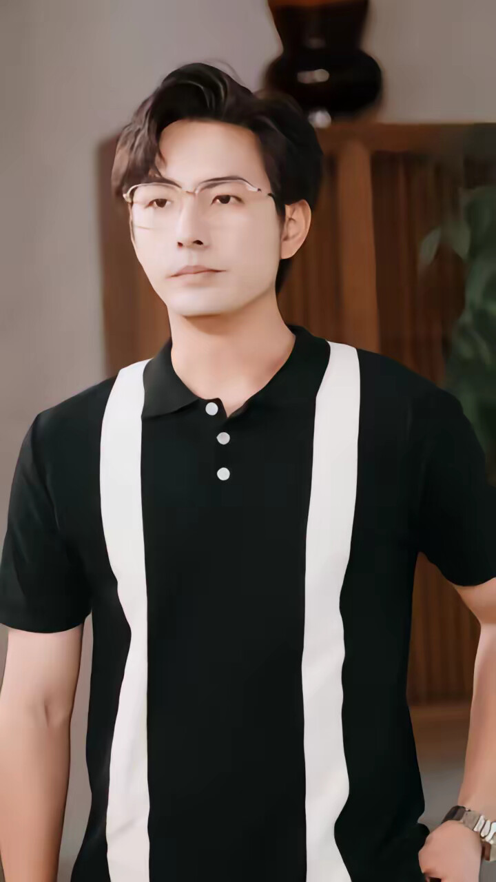 《心化了！霍爷被家养的甜宝偷亲了》剧照