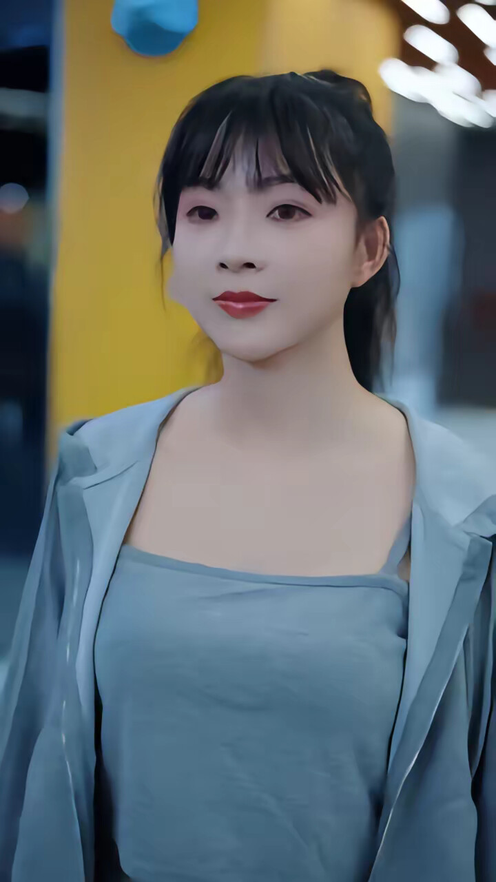 《系统重生后，我成了顶流女神》剧照