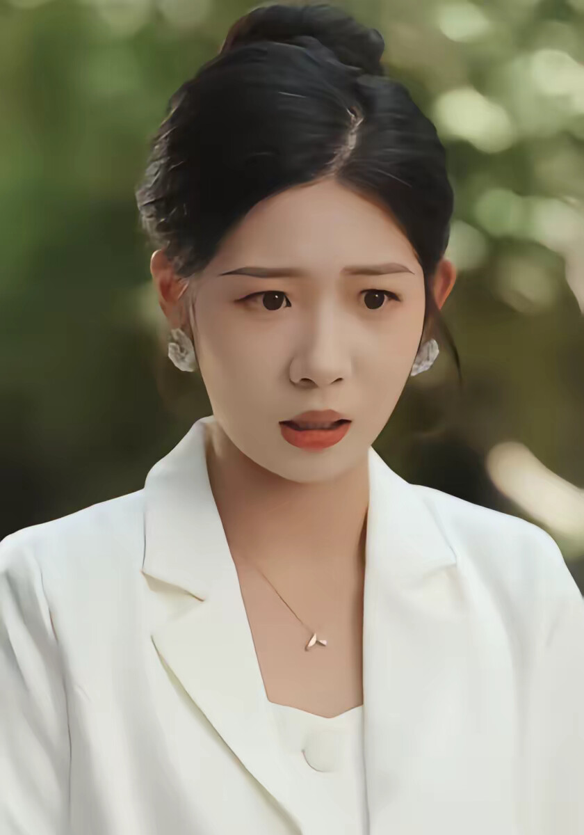 《护你三年，神婿不装了》剧照