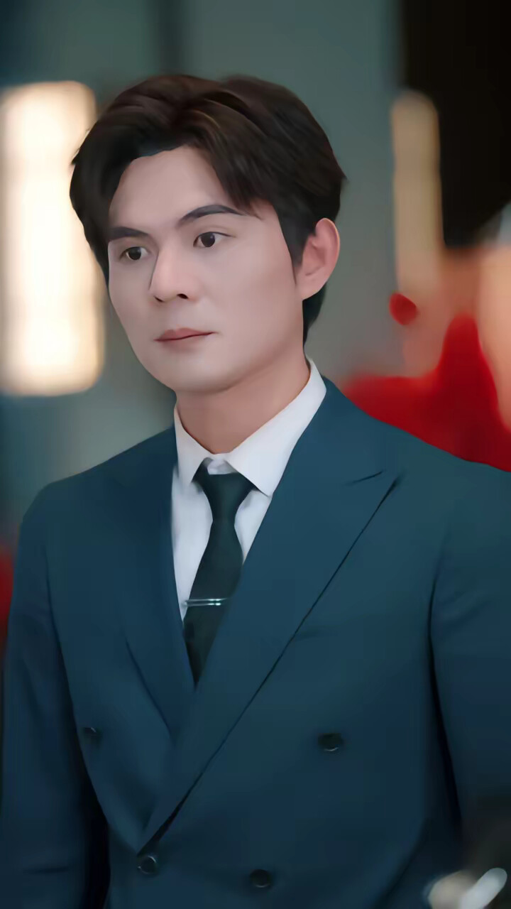 《拍卖会后，嫁给死对头》剧照