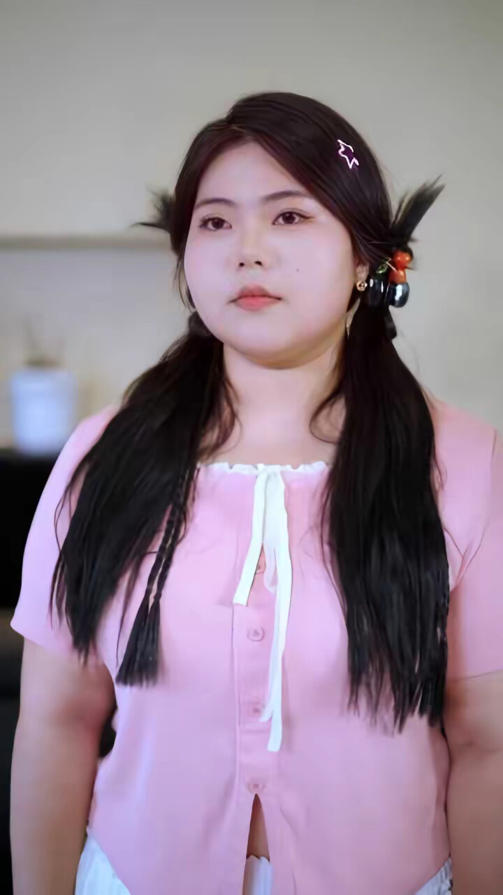 《系统助我成为万人迷》剧照