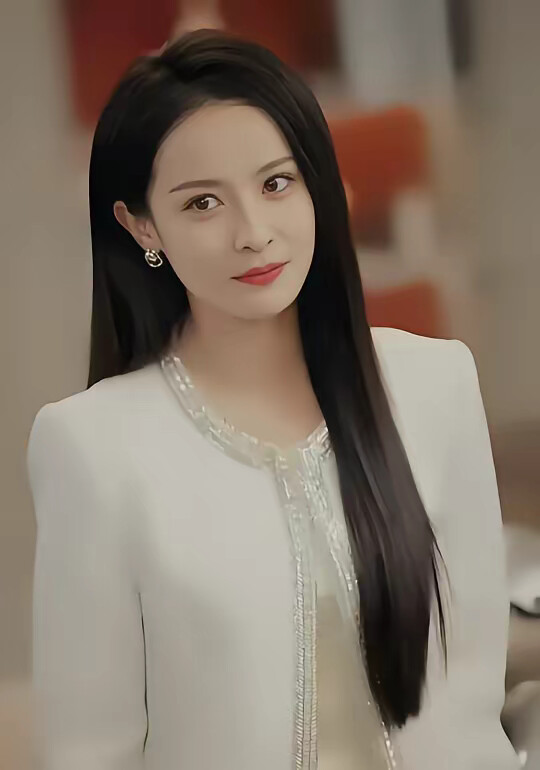 《改嫁京圈太子，竹马们悔不当初》剧照