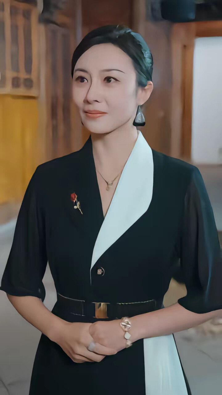 《天降神父》剧照