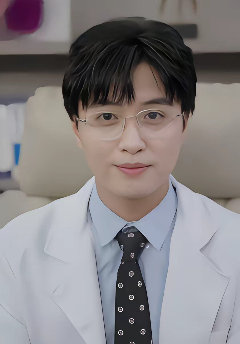 《系统助我成为万人迷》剧照