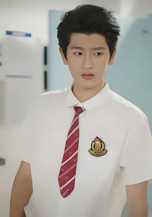 《靠读书苟住后我无敌了》剧照