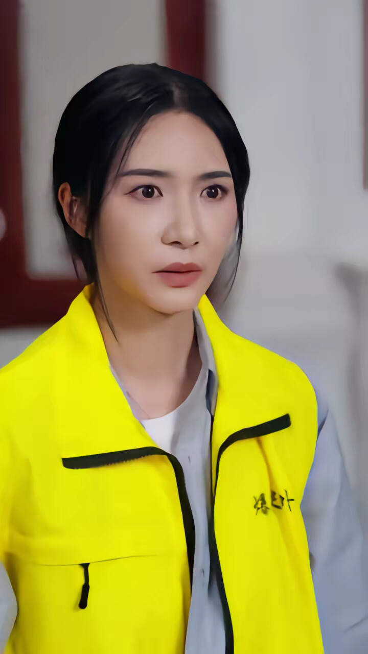 《顾先生你夫人已签离婚协议》剧照