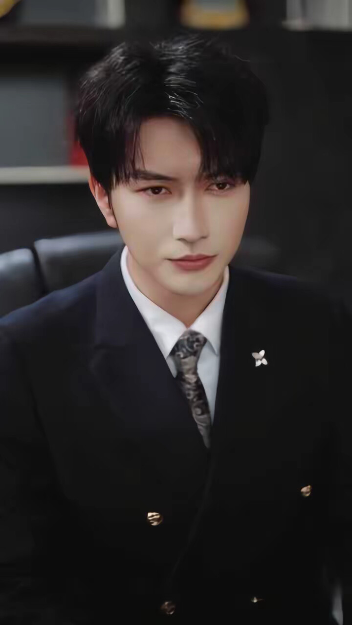 《他与爱神同时降临》剧照