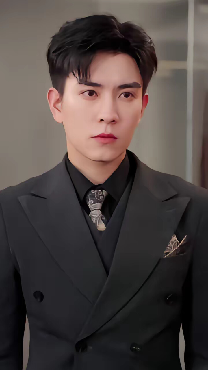 《偷听老板心声后，吃瓜吃到自己》剧照