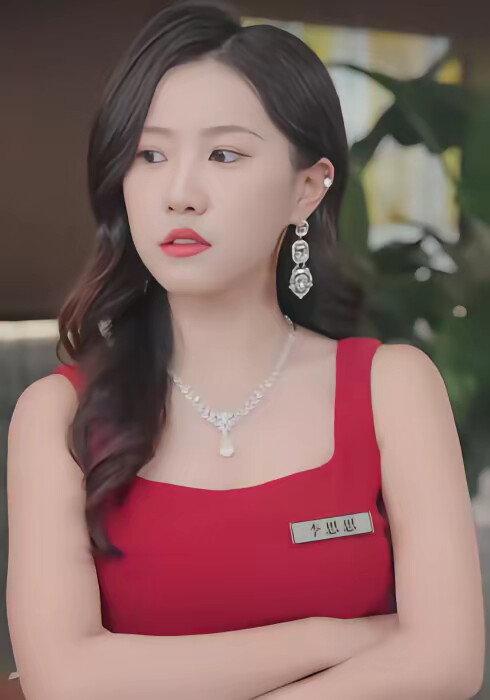 《米其林餐厅打卡，我逮到了前夫的亲亲小蜜》剧照