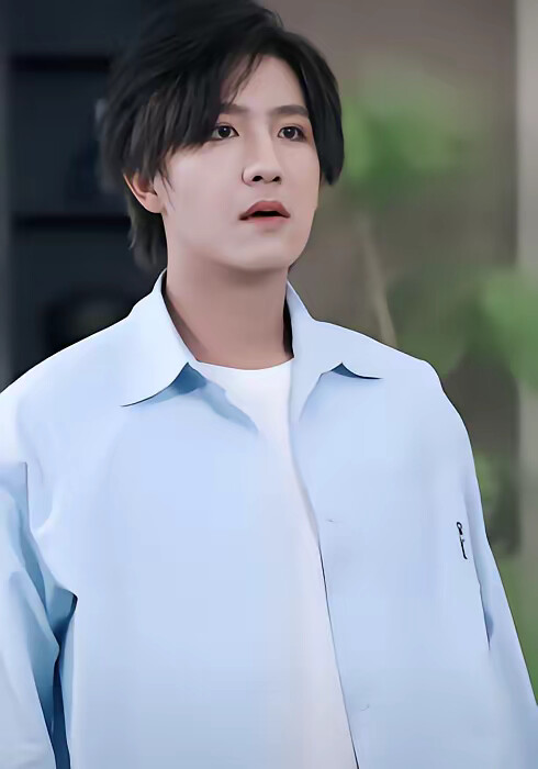 《穷小子上大四，我捡钱赚未来》剧照