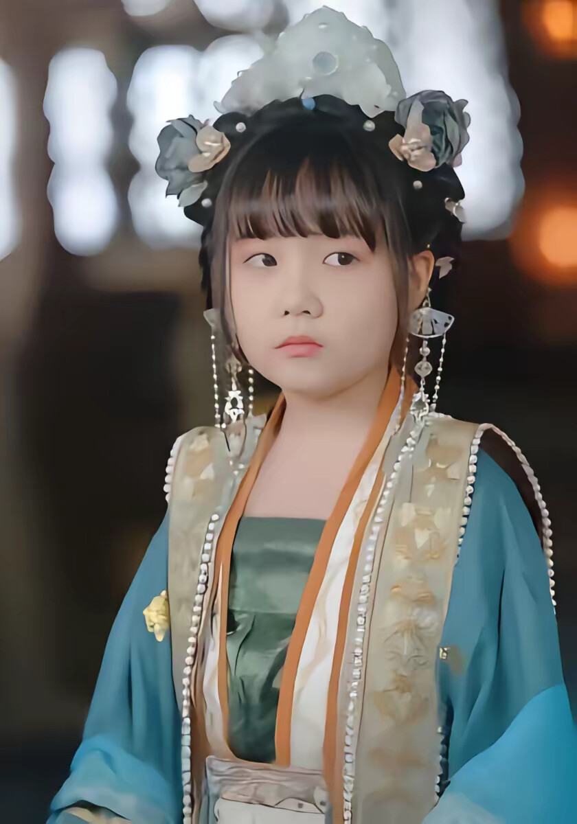 《魔童幼崽三岁半，爹地咸鱼我来干》剧照