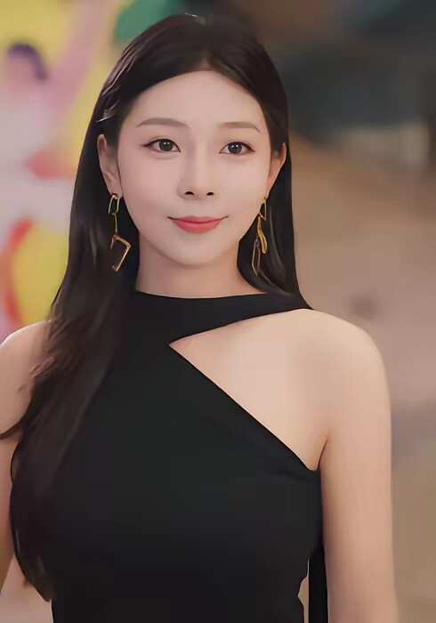 《消费十倍返利！我成了商界新贵》剧照